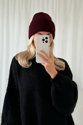 Konnie burgundy knit beanie hat