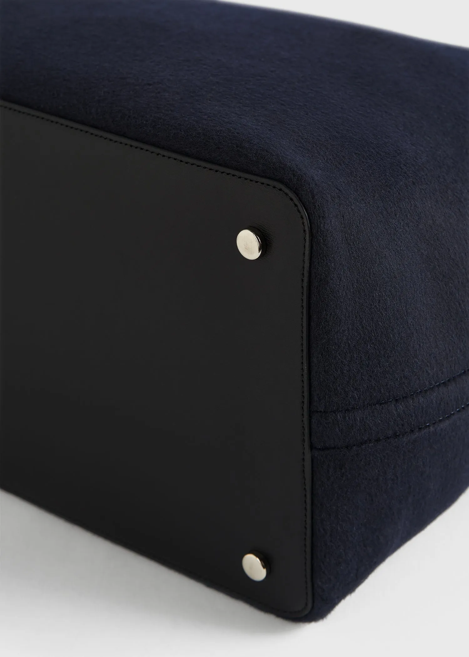 Winter weekender navy